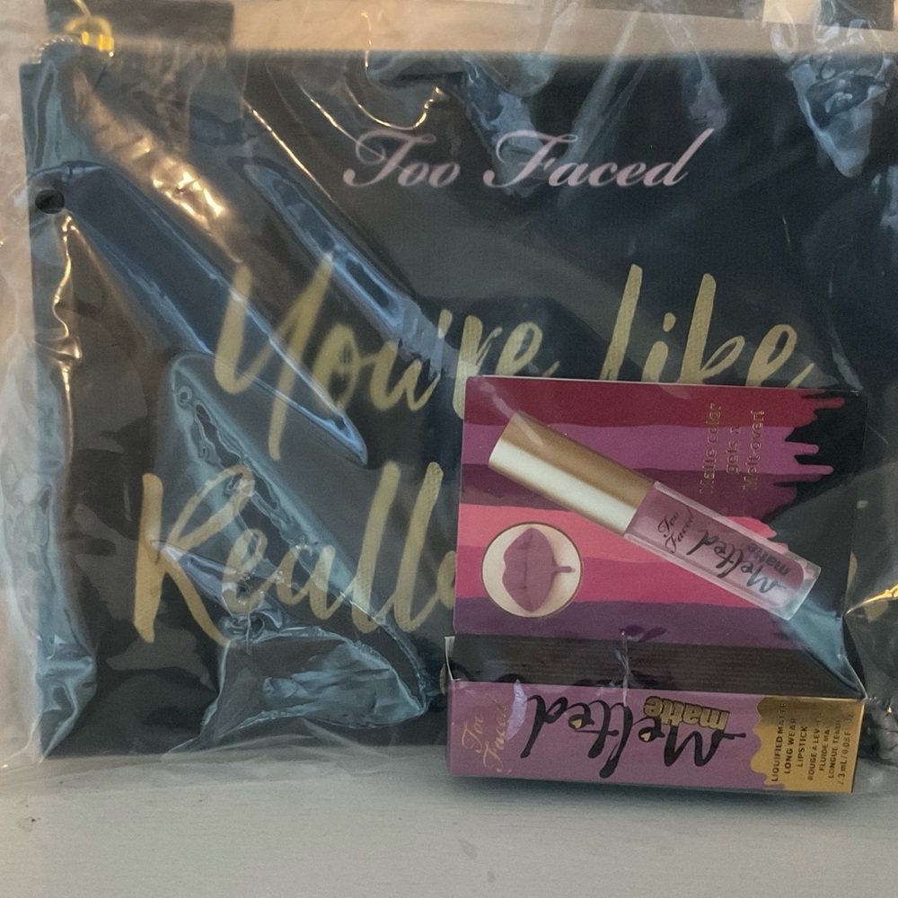 Too faced mini lip and bag